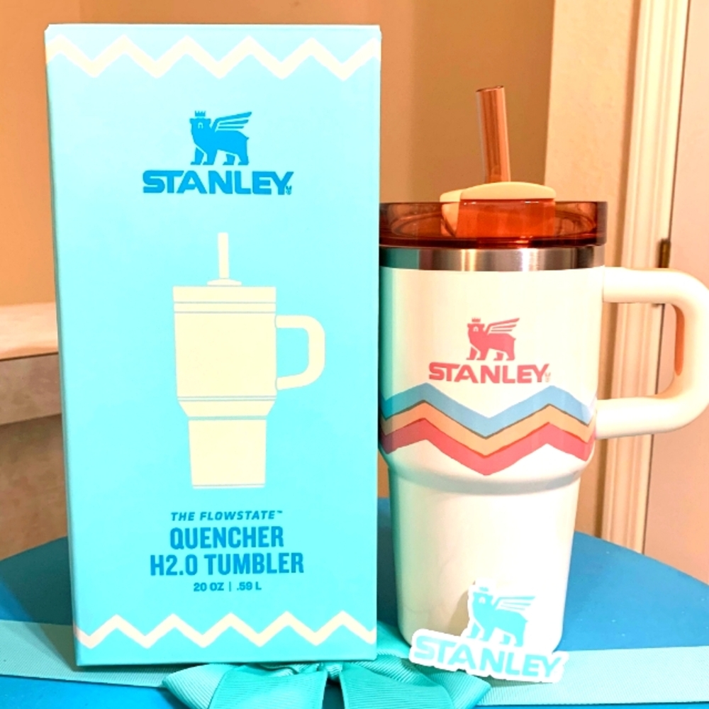 NEW LIMITED EDITION Stanley 20oz Cream EGG-CLLNCE Easter Tumbler